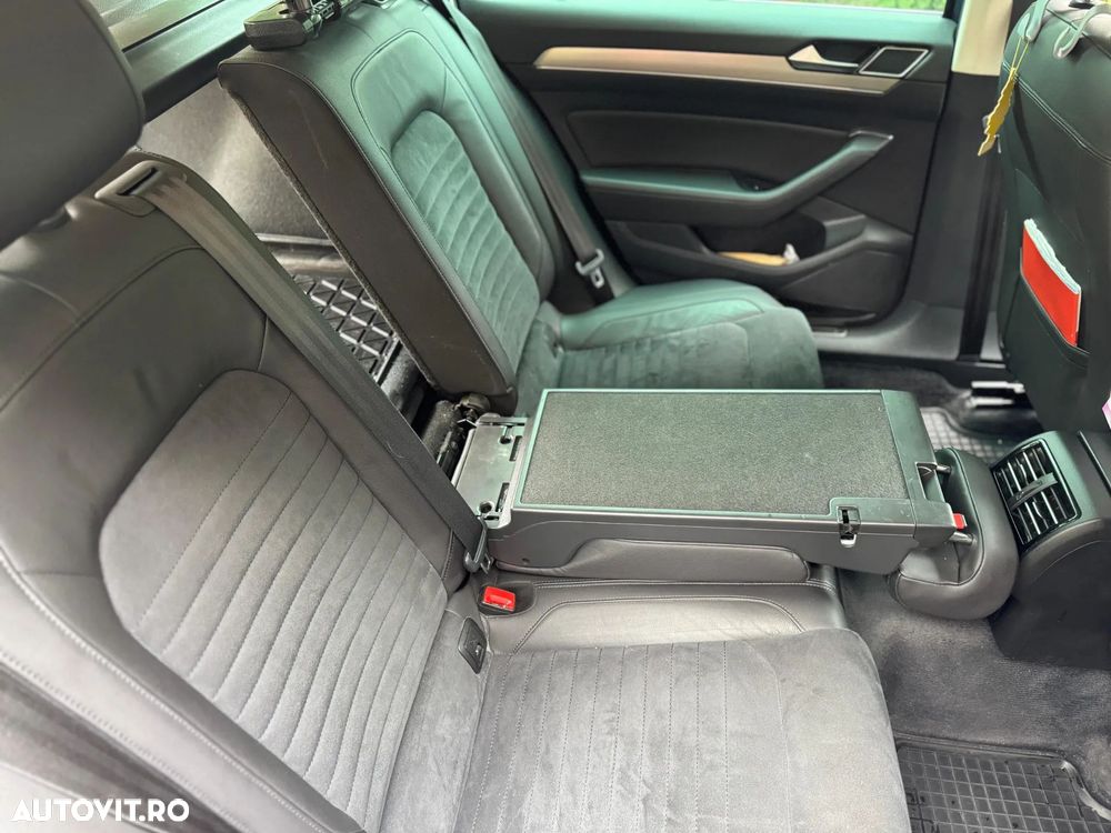 Volkswagen Passat Variant 2.0 TDI DSG Highline - 2