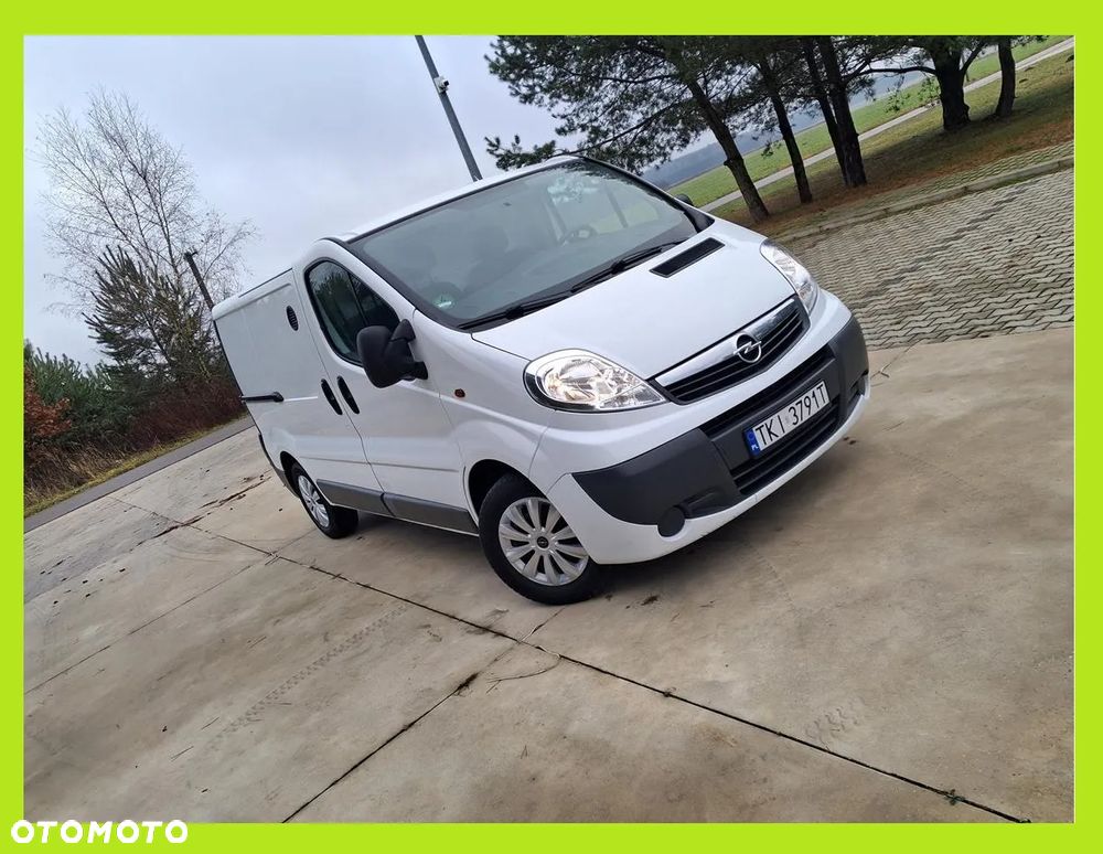 Opel Vivaro - 1