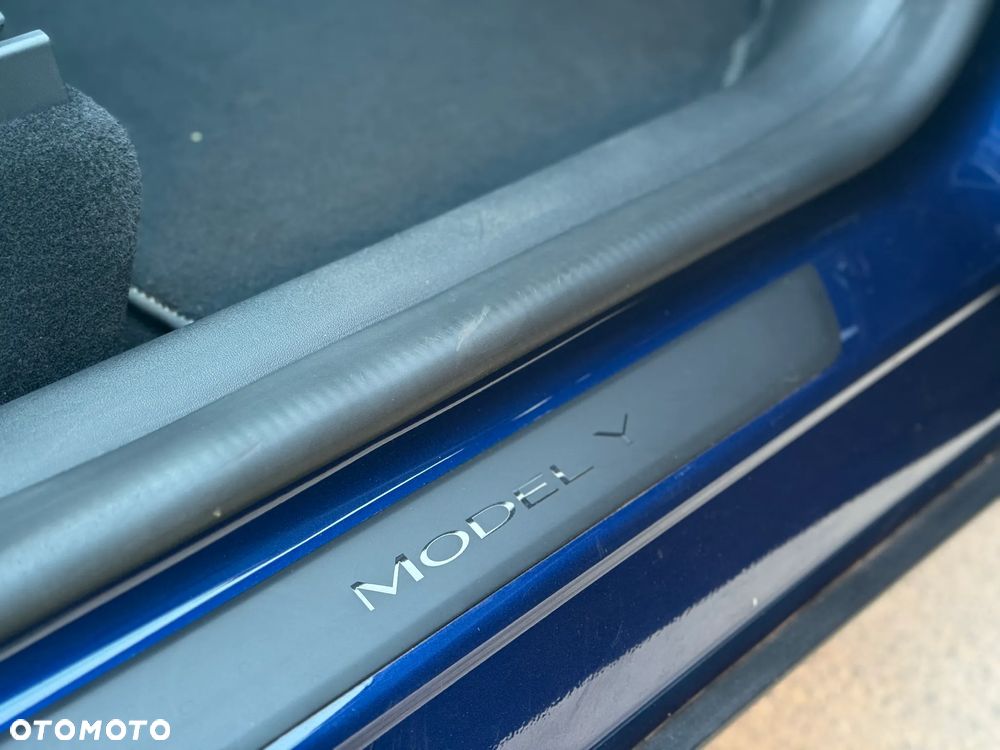 Tesla Y Model Long Range Dual Motor AWD - 18