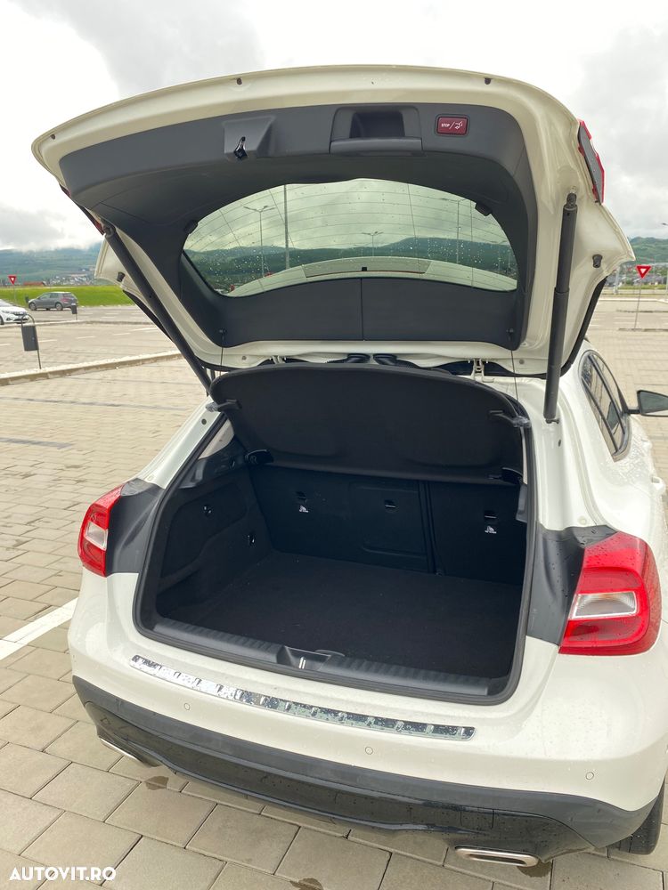 Mercedes-Benz GLA 200 CDI 4MATIC Aut. - 16
