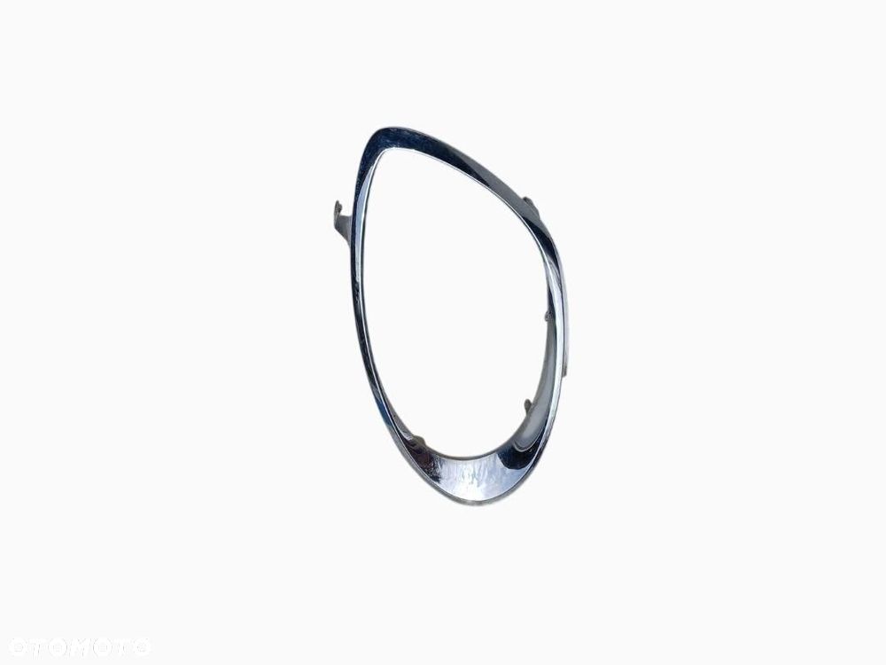 RAMKA DECOR CHROM LAMPY PRZÓD REFLEKTORA PRAWA ALFA ROMEO MITO 156082373