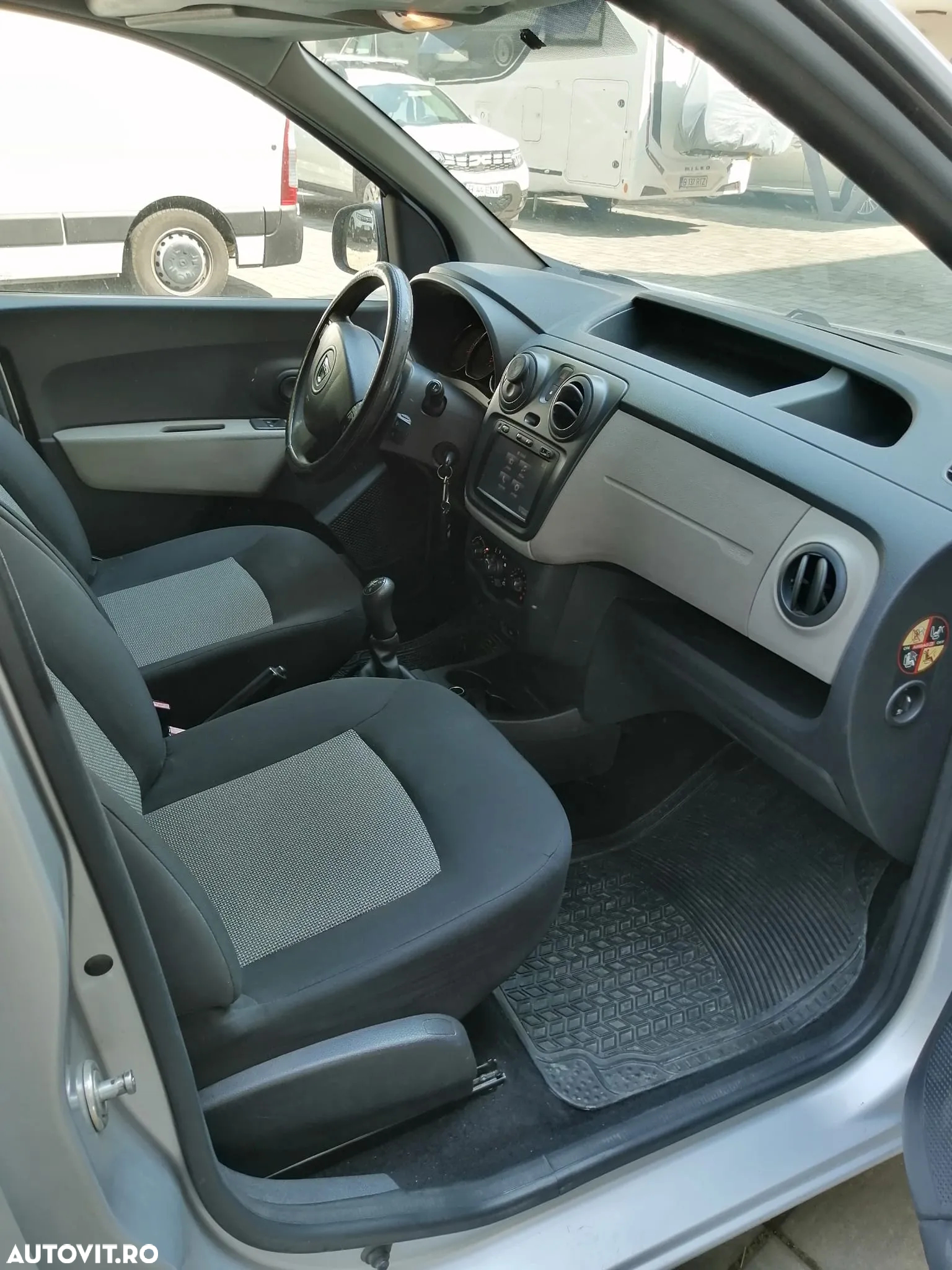 Dacia Dokker 1.5 dCi 90 CP Laureate - 3
