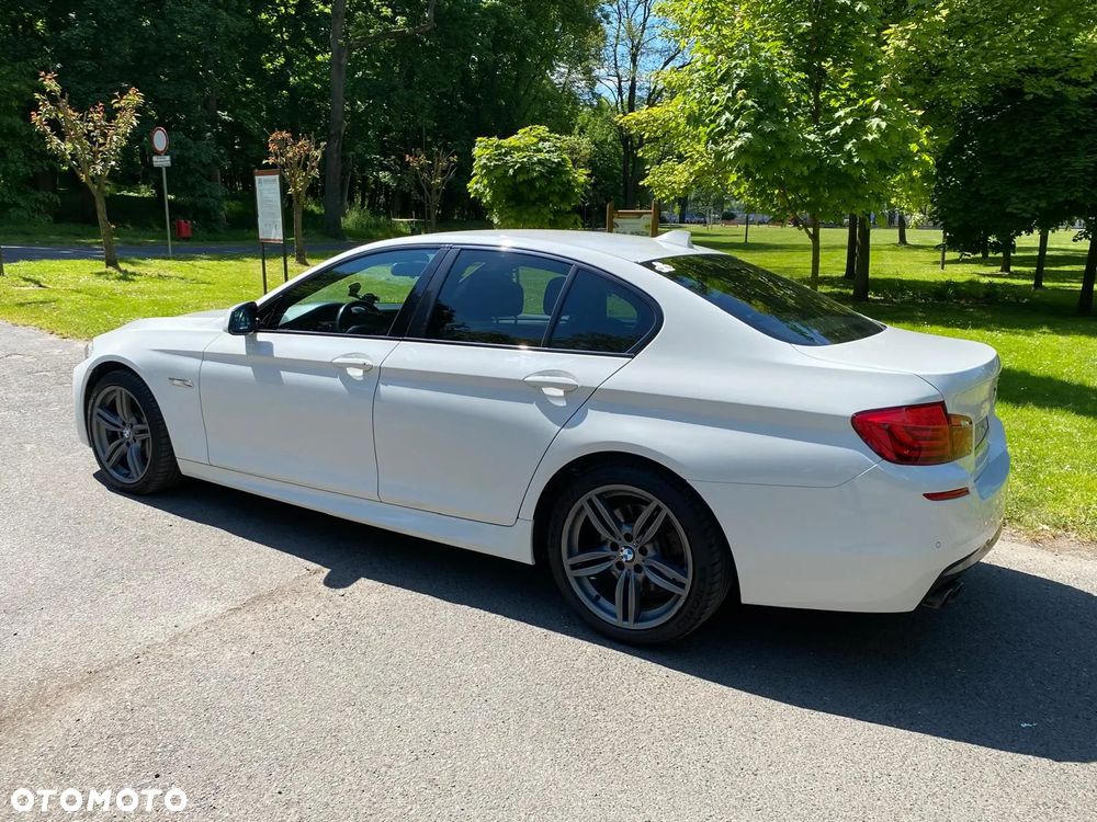 BMW Seria 5 528i xDrive - 9
