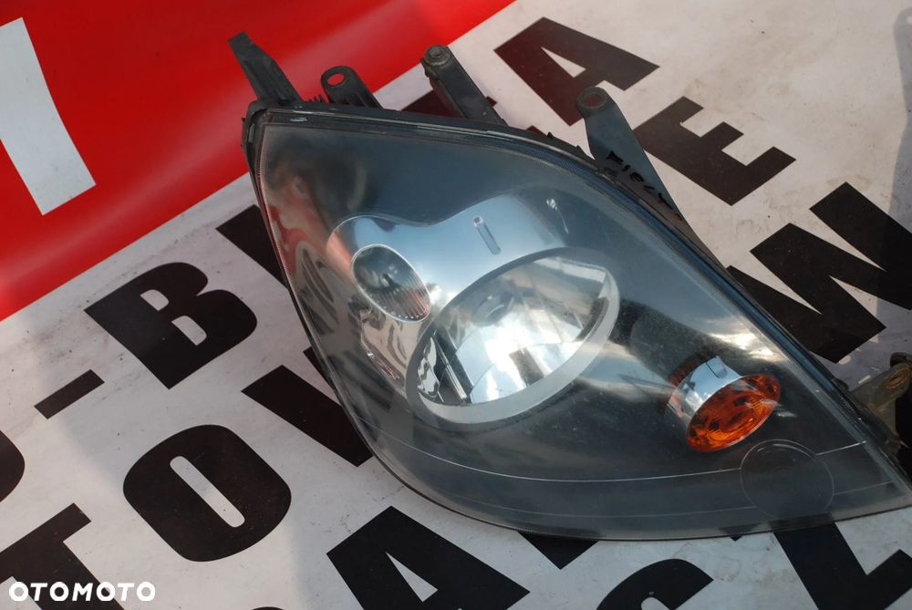 ford fiesta MK6 FL lampa prawa WYSYŁKA - 2