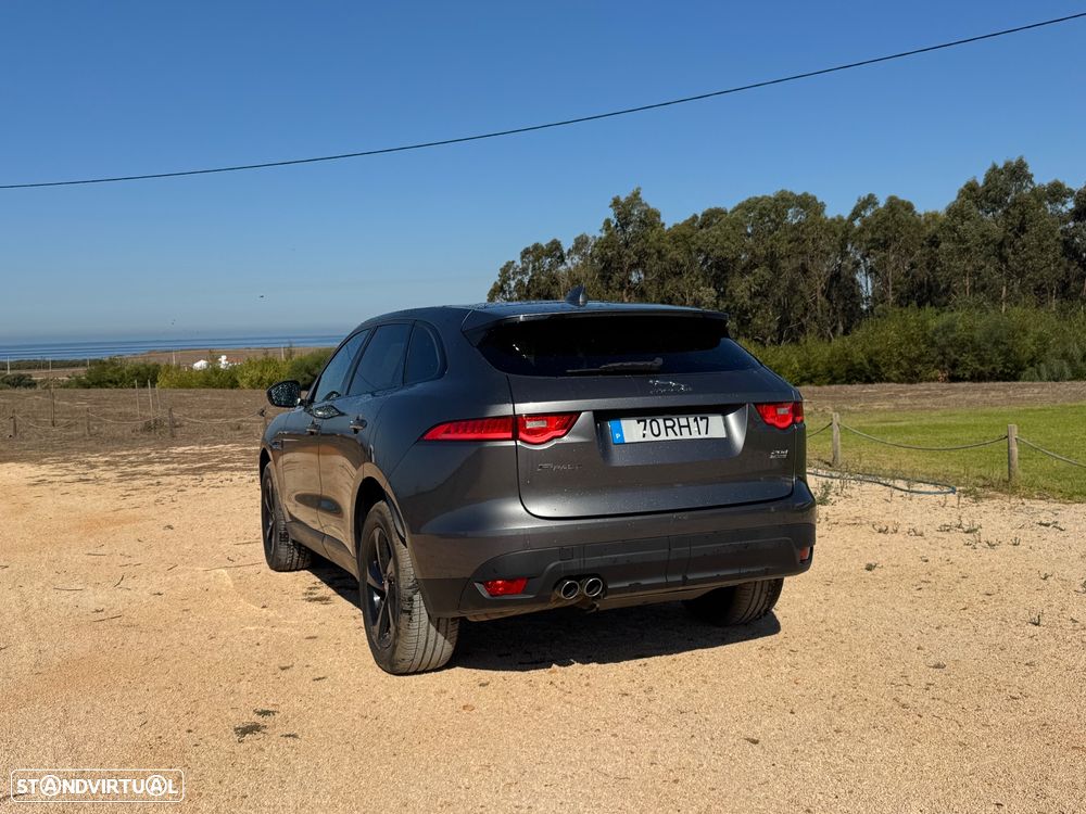 Jaguar F-Pace 2.0 i4D Prestige AWD - 1