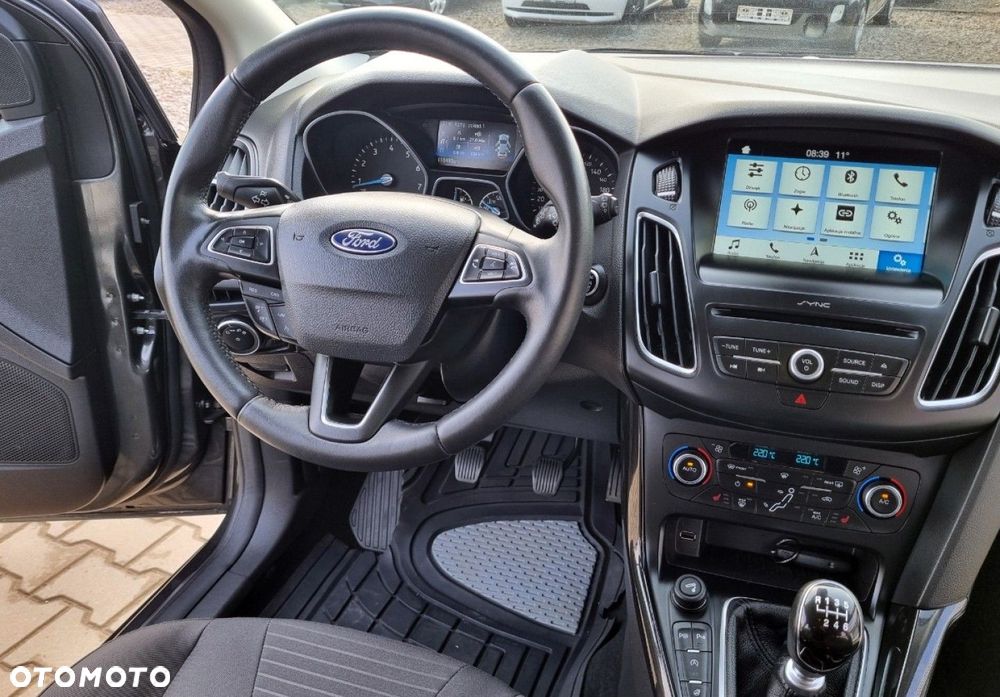 Ford Focus - 11