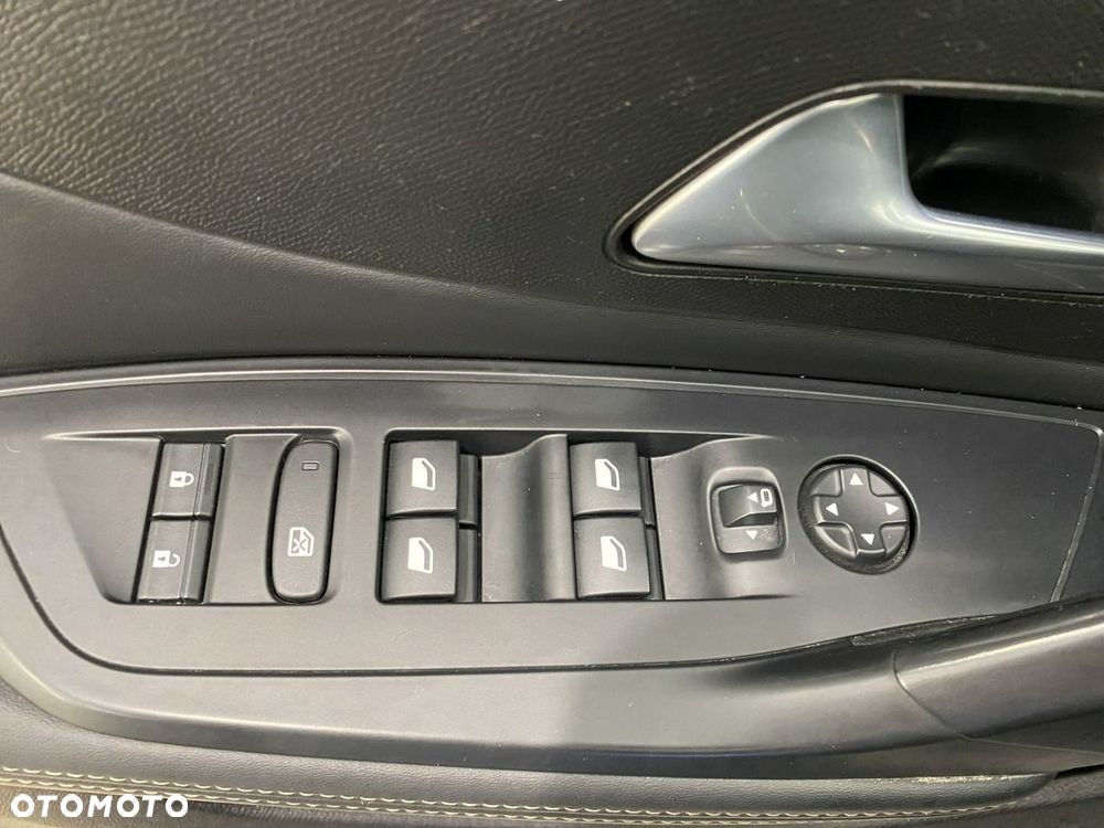 Peugeot 308 - 14