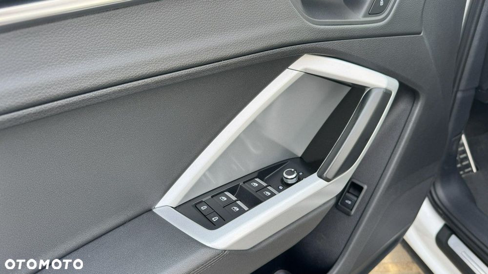 Audi Q3 - 12