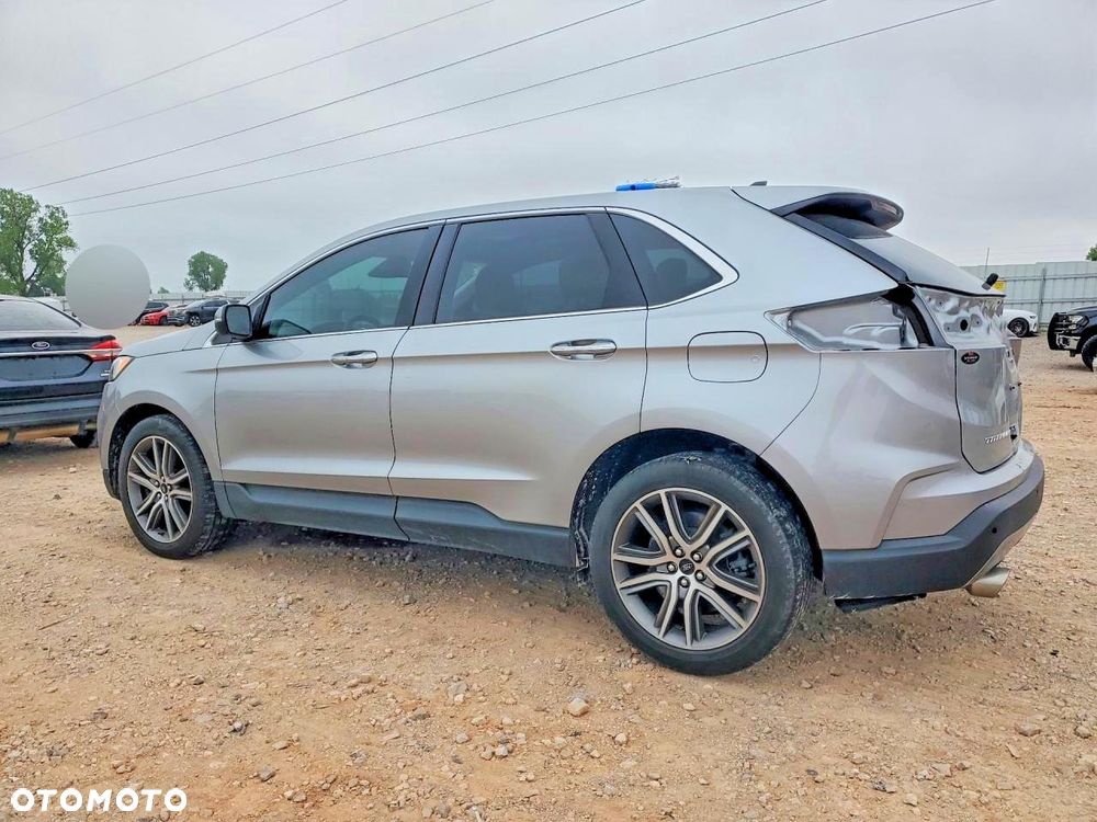 Ford Edge - 4