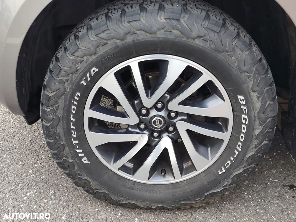 Nissan Navara 2.3 dCi Bi Turbo Double Cab N-Connecta - 31