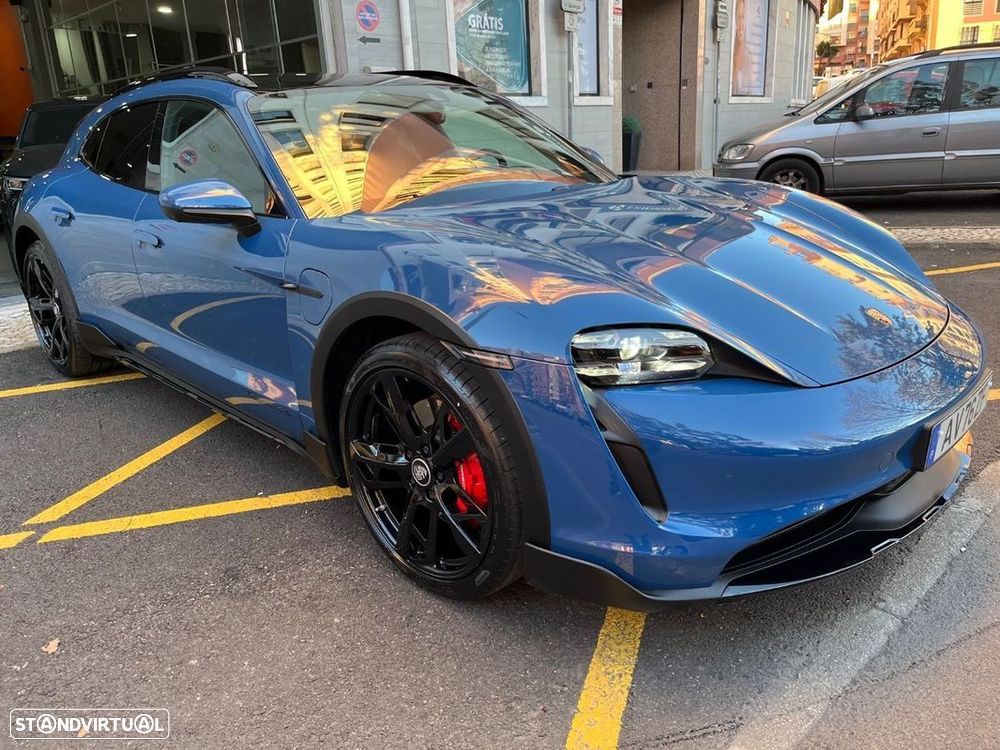 Porsche Taycan Cross Turismo 4S - 54