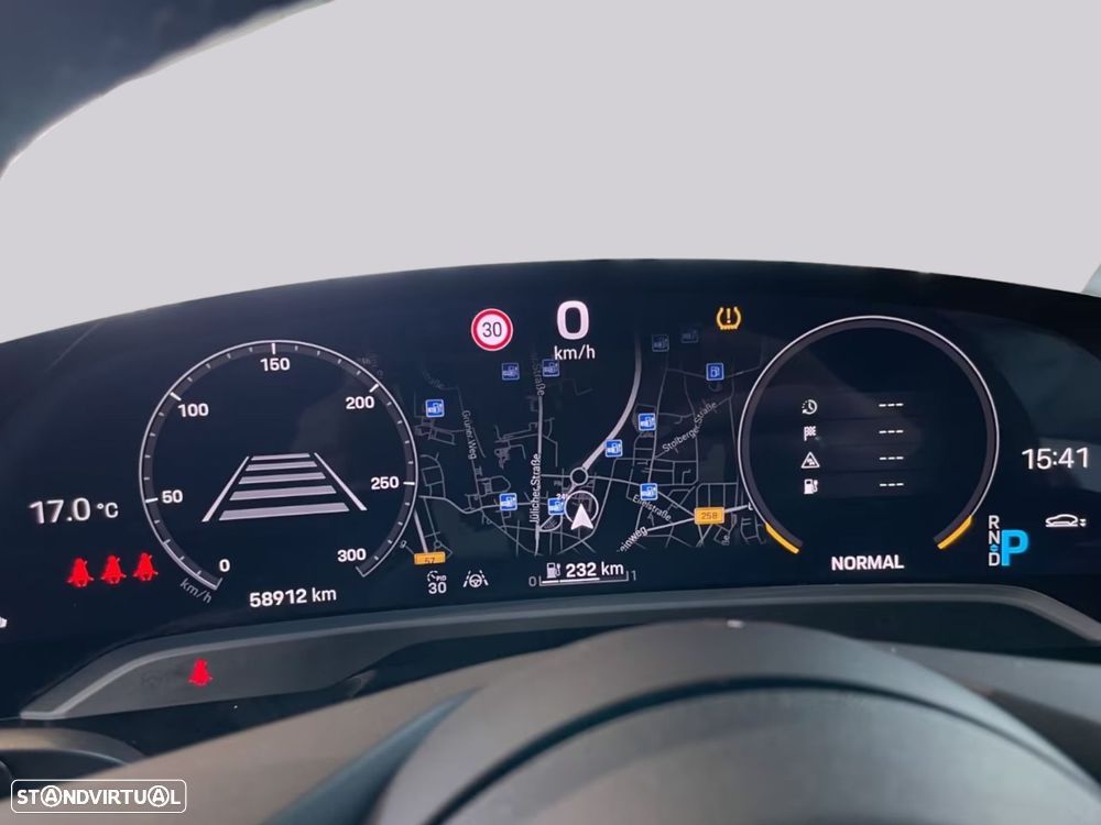 Porsche Taycan Sport Turismo - 11