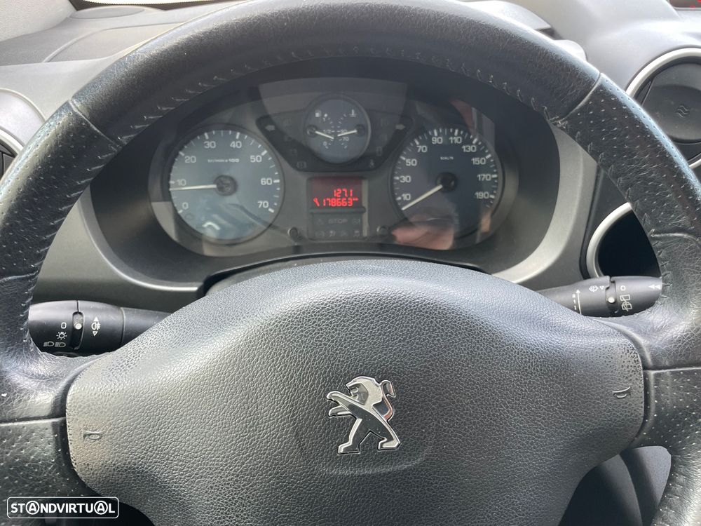 Peugeot Partner 1.6 BlueHDi Confort - 19