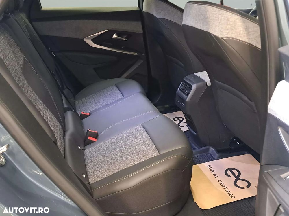 Peugeot 3008 e-3008 73 kWh Allure - 9