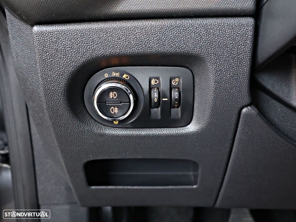 Opel Corsa 1.2 Enjoy - 41