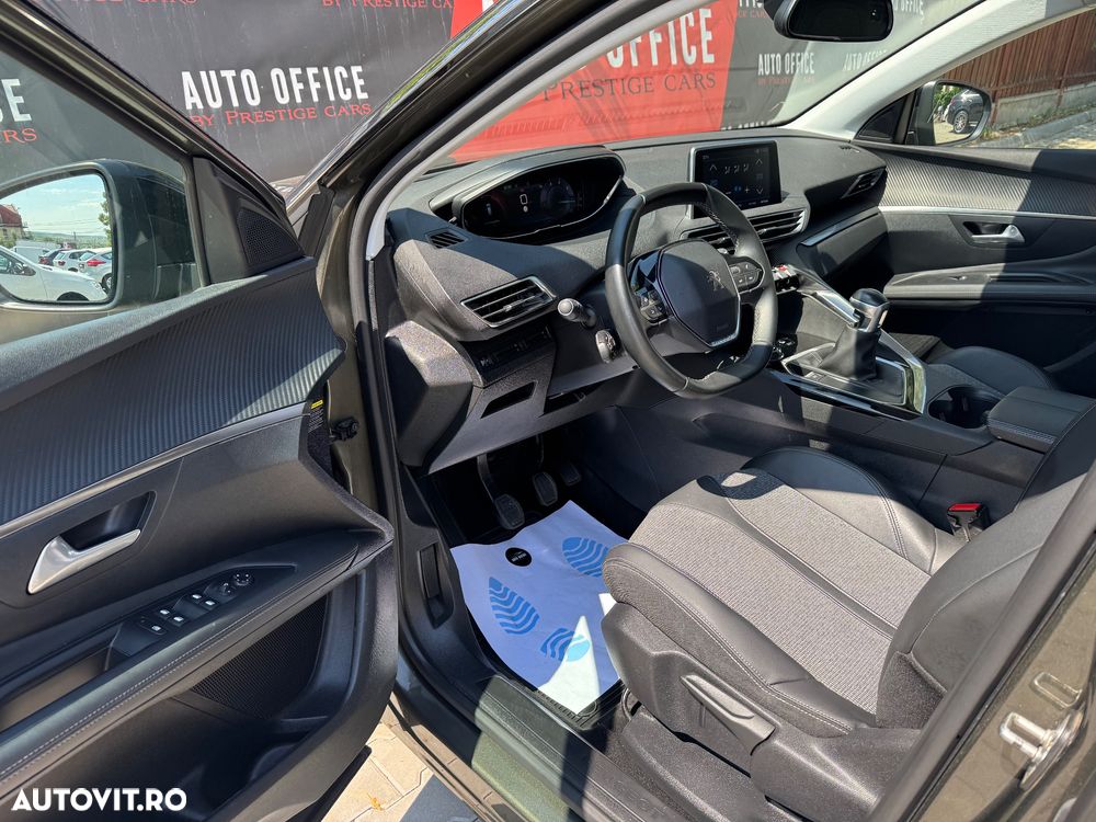 Peugeot 3008 1.5 BlueHDI S&S Allure - 7