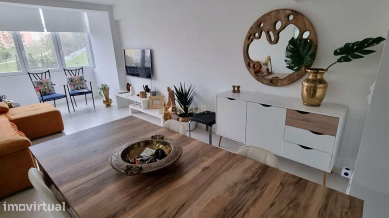 Apartamento T3 Odivelas | Remodelado | Junto ao Metro - Grande imagem: 4/26