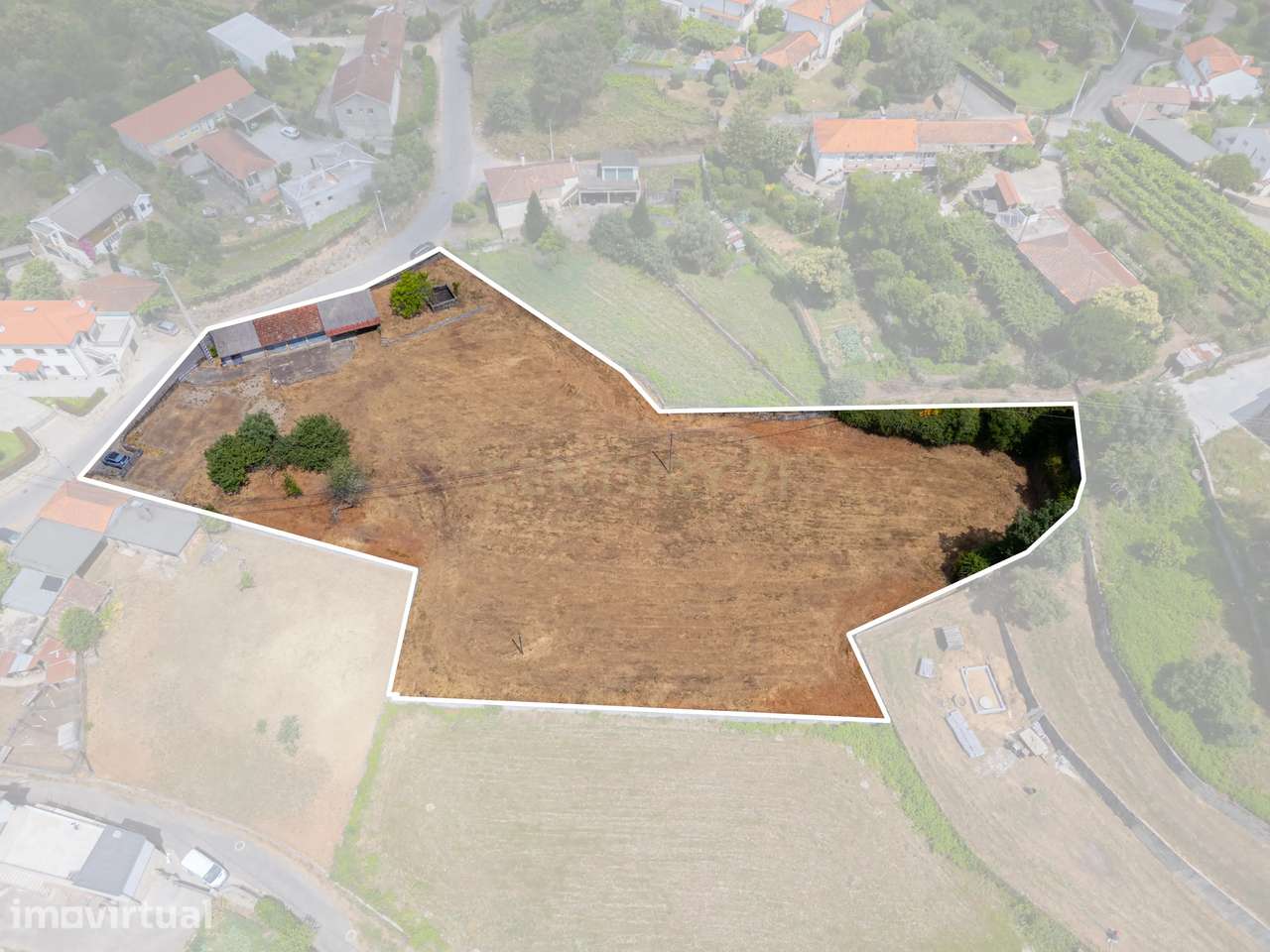 Casa para Recuperação em Braga com Terreno de 5000m² - Grande imagem: 2/20