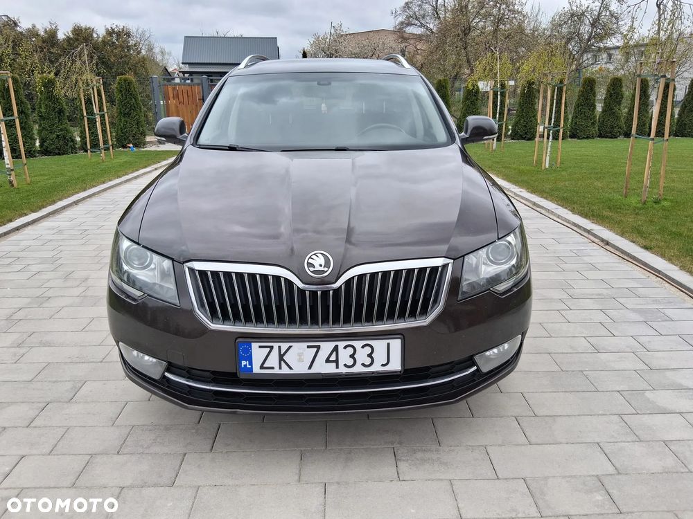 Skoda Superb 2.0 TDI DSG Elegance - 5