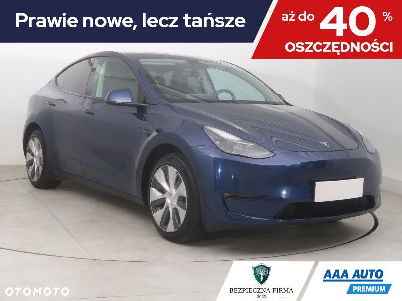 Tesla Model Y - 2