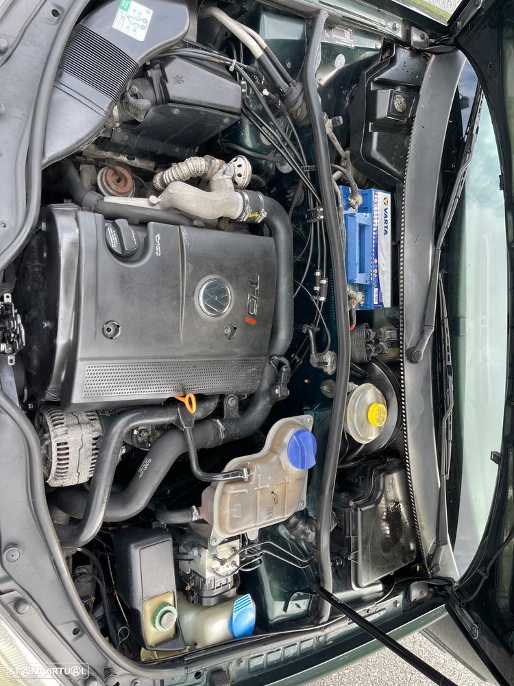 VW Passat 1.9 TDi Confortline - 11