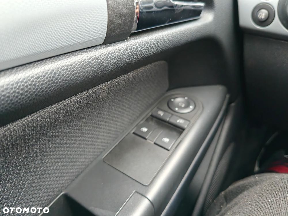 Opel Astra 1.6 Catch me now - 22