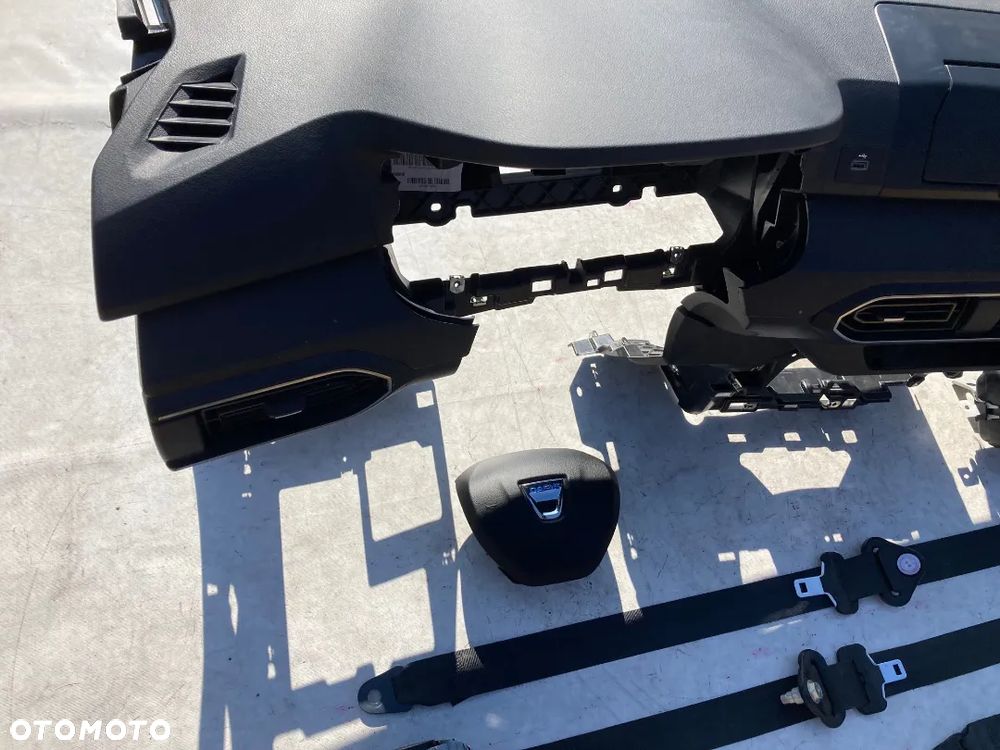 DACIA LOGAN JOGGER SANDERO STEPWAY 3 III DESKA KONSOLA KOKPIT PULPIT PÓŁKA PARAPET AIRBAG PODUSZKI PASY PAS KURTYNA FOTELA W FOTEL naprawa regeneracja WYMIANA od RĘKI Raz2 !!! na MAGAZYNIE Okazja !!! - 5