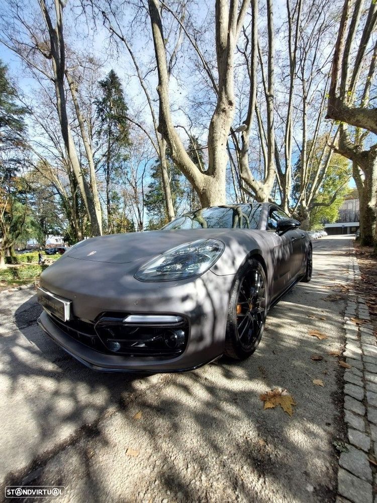 Porsche Panamera 4 E-Hybrid - 8