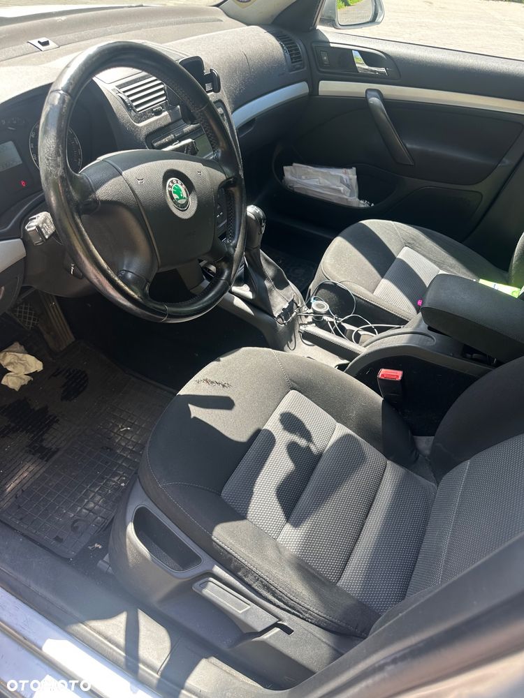 Skoda Octavia 1.6 Tour Classic - 5