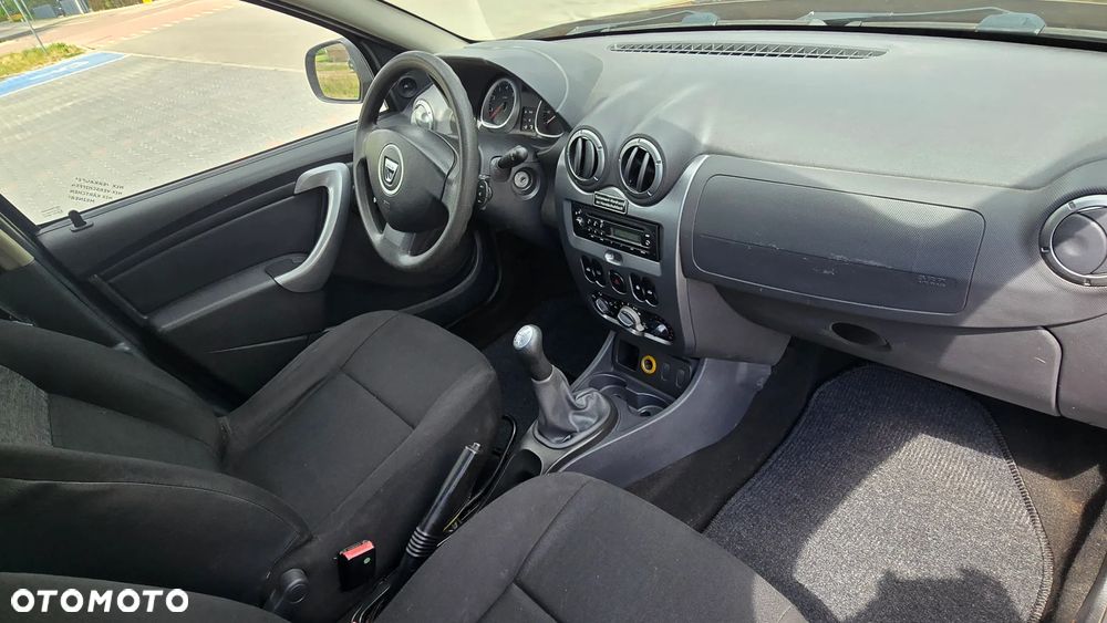 Dacia Duster 1.6 16V 4x2 - 17