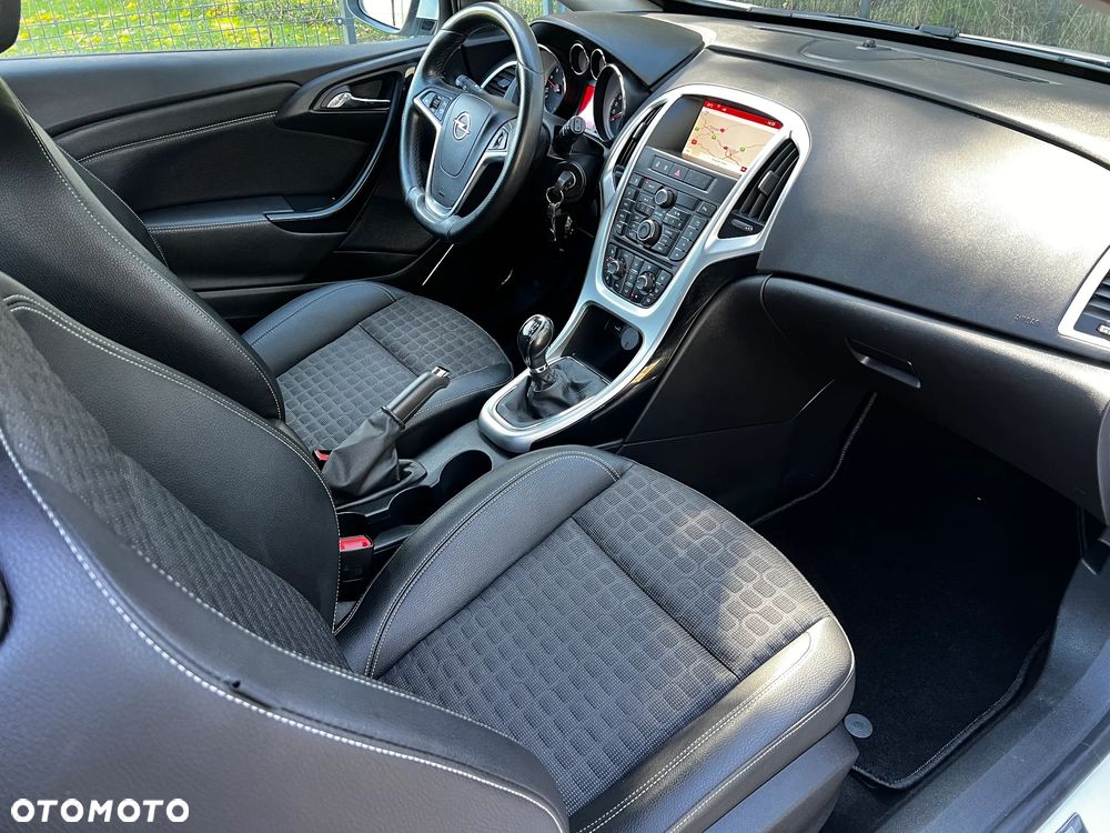 Opel Astra GTC 1.4 Turbo Innovation - 13