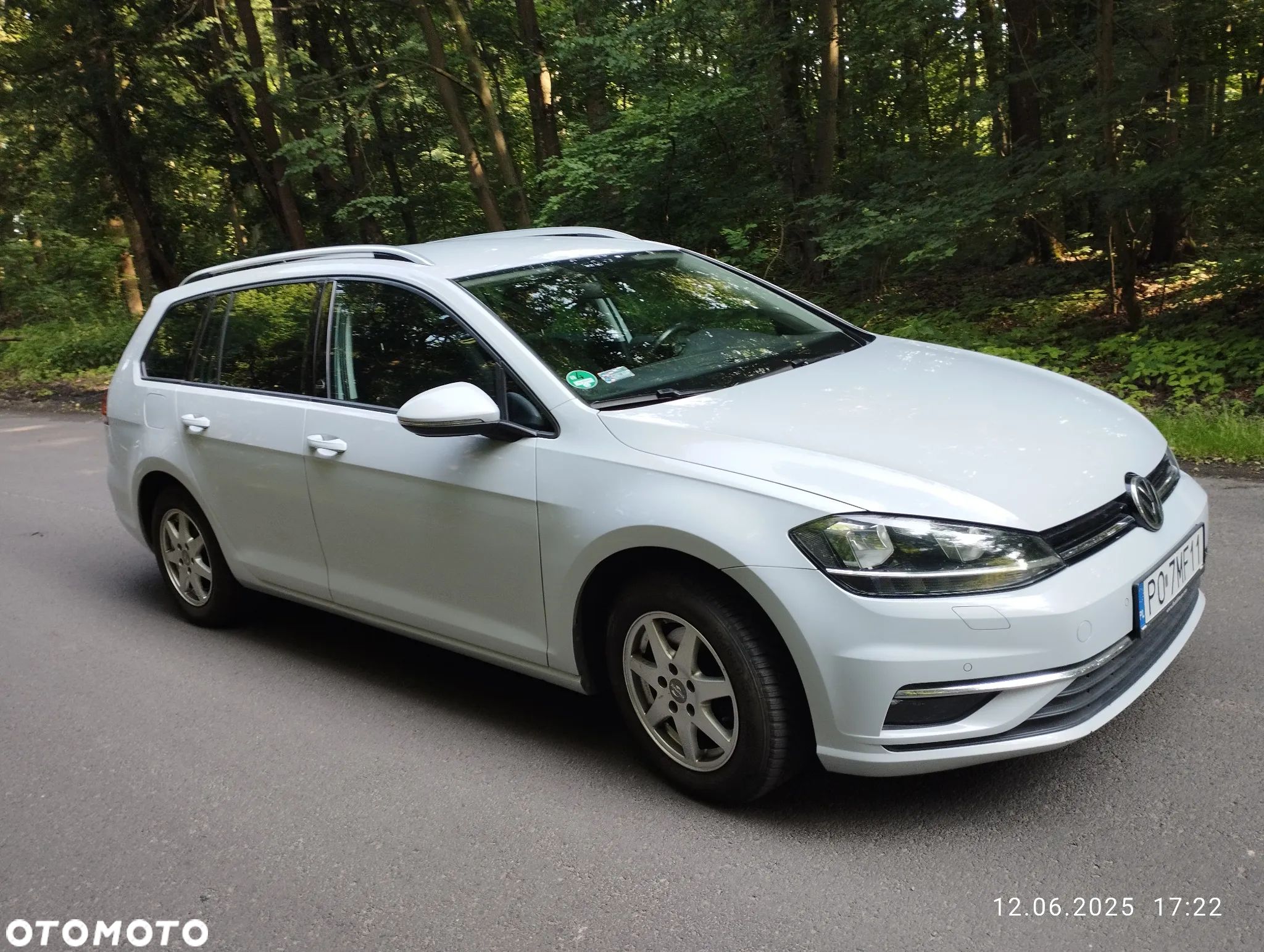 Volkswagen Golf - 1