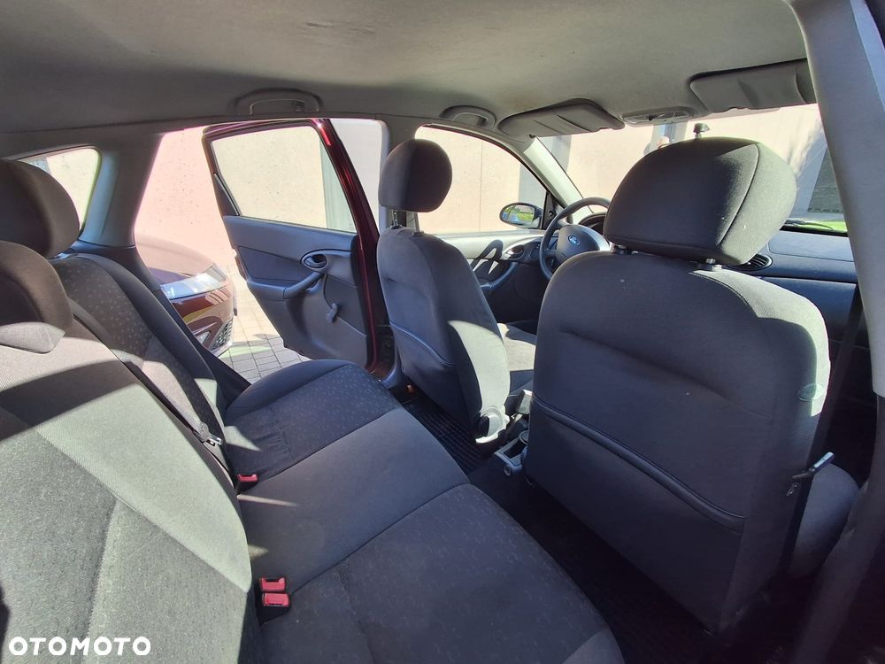 Ford Focus 1.6 X100 - 4