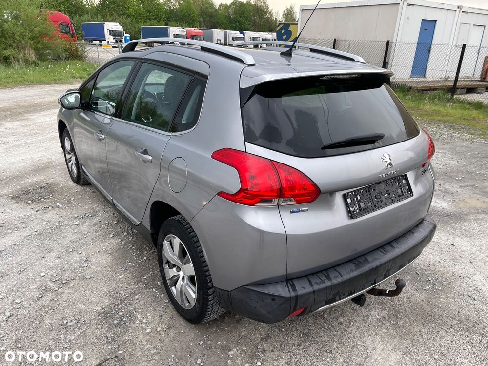 Peugeot 2008 PureTech 110 Stop&Start Active - 8