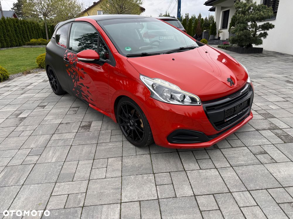Peugeot 208 - 5