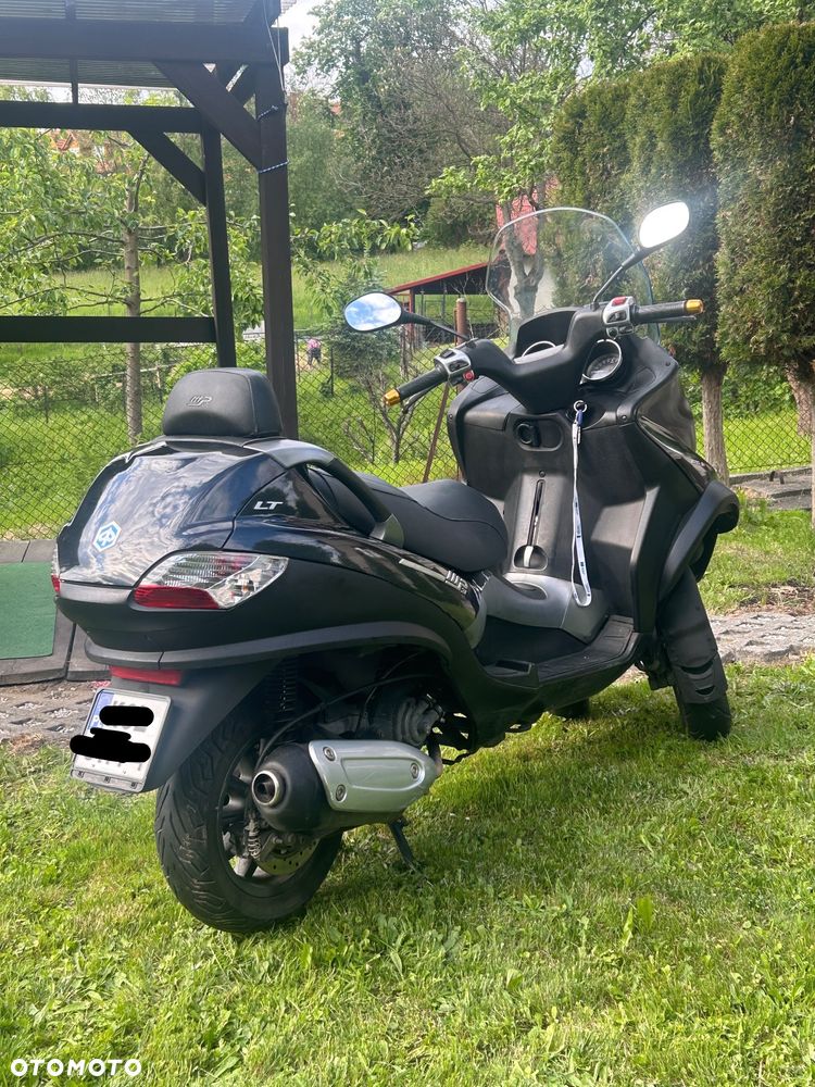 Piaggio MP-3 - 3