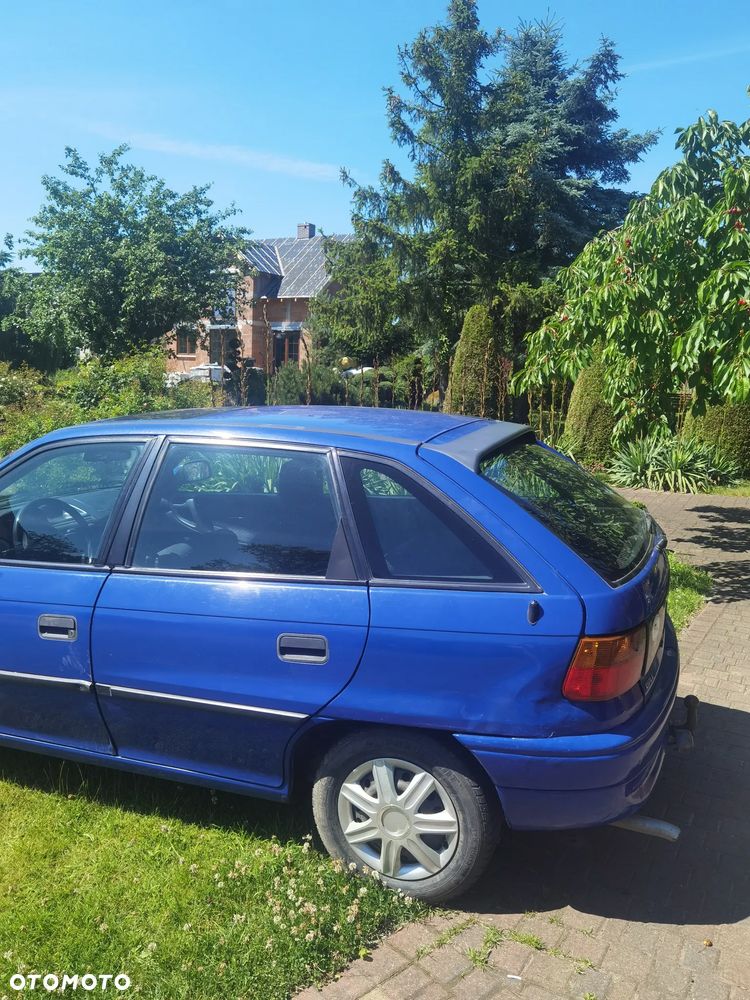 Opel Astra - 12