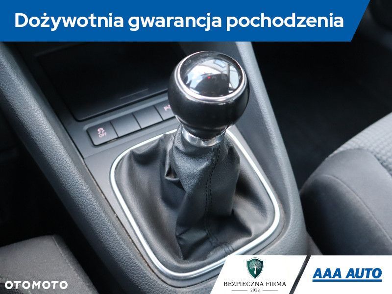 Volkswagen Golf - 21