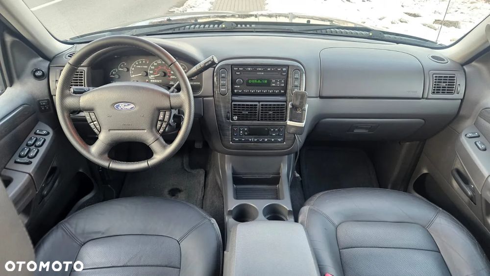 Ford Explorer 4.6 AWD - 7