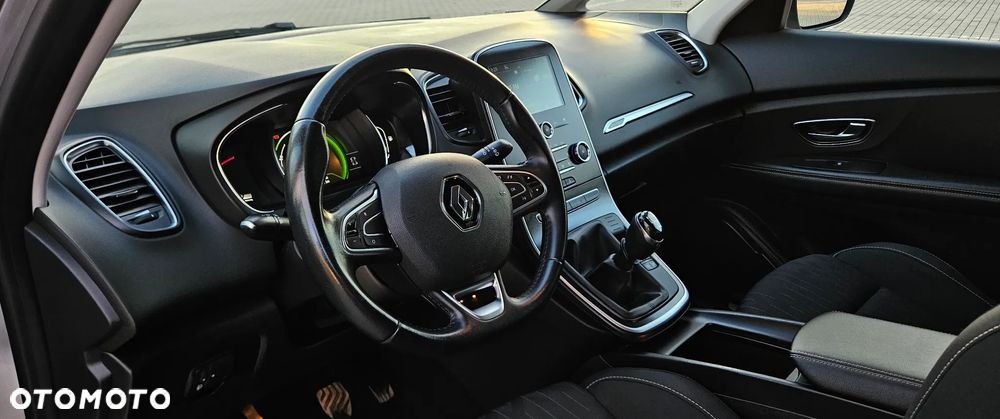 Renault Scenic ENERGY TCe 140 LIMITED - 8