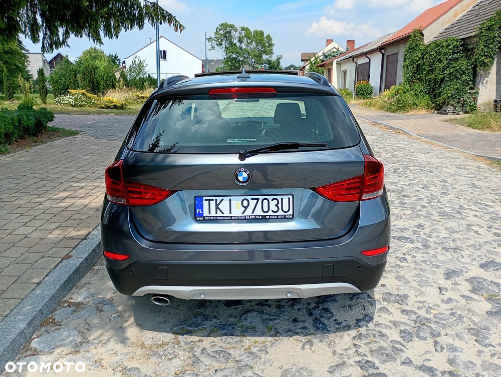 BMW X1 xDrive18d - 13