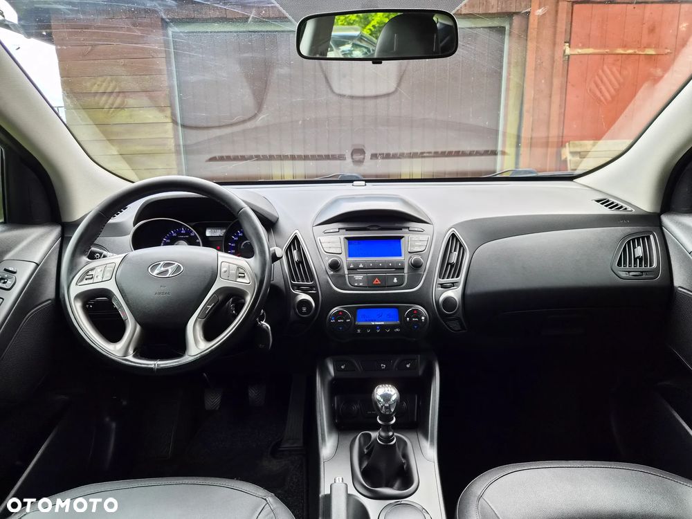 Hyundai ix35 1.6 2WD blue Trend - 12