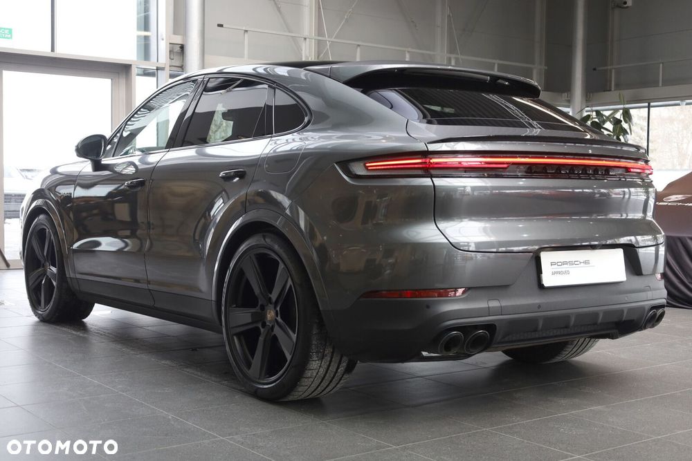 Porsche Cayenne - 6
