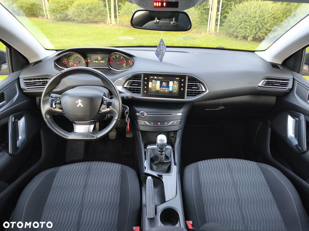 Peugeot 308 1.6 e-HDi Active S&S - 27