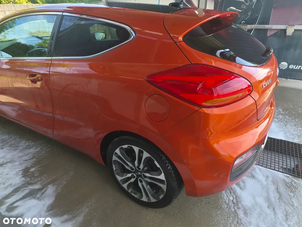 Kia Ceed 1.6 GDI L - 10