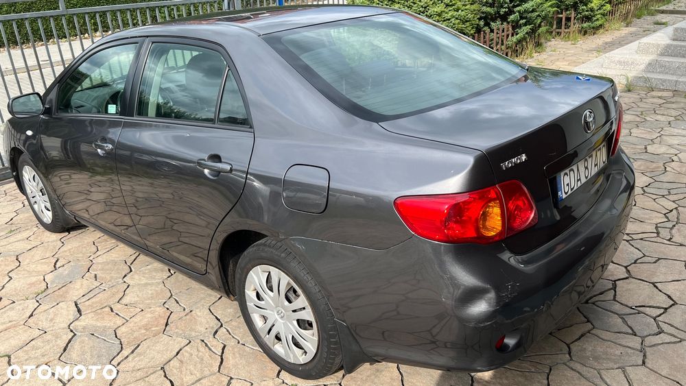 Toyota Corolla - 3