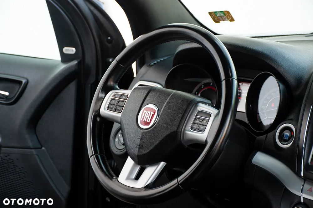 Fiat Freemont 2.0 Multijet 16V DPF Automatik Allrad Black Code - 24