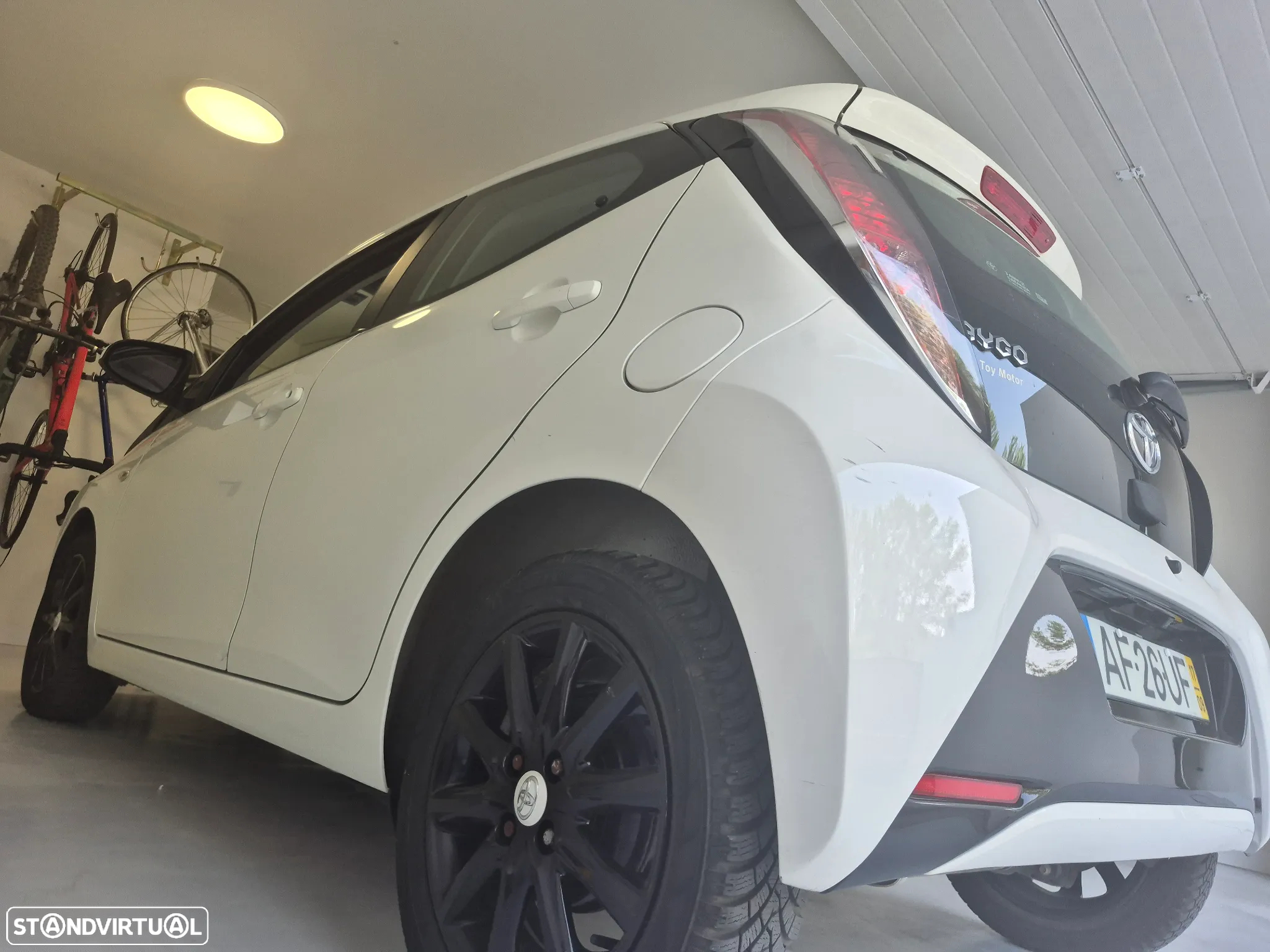 Toyota Aygo 1.0 X-Play Plus MM - 6