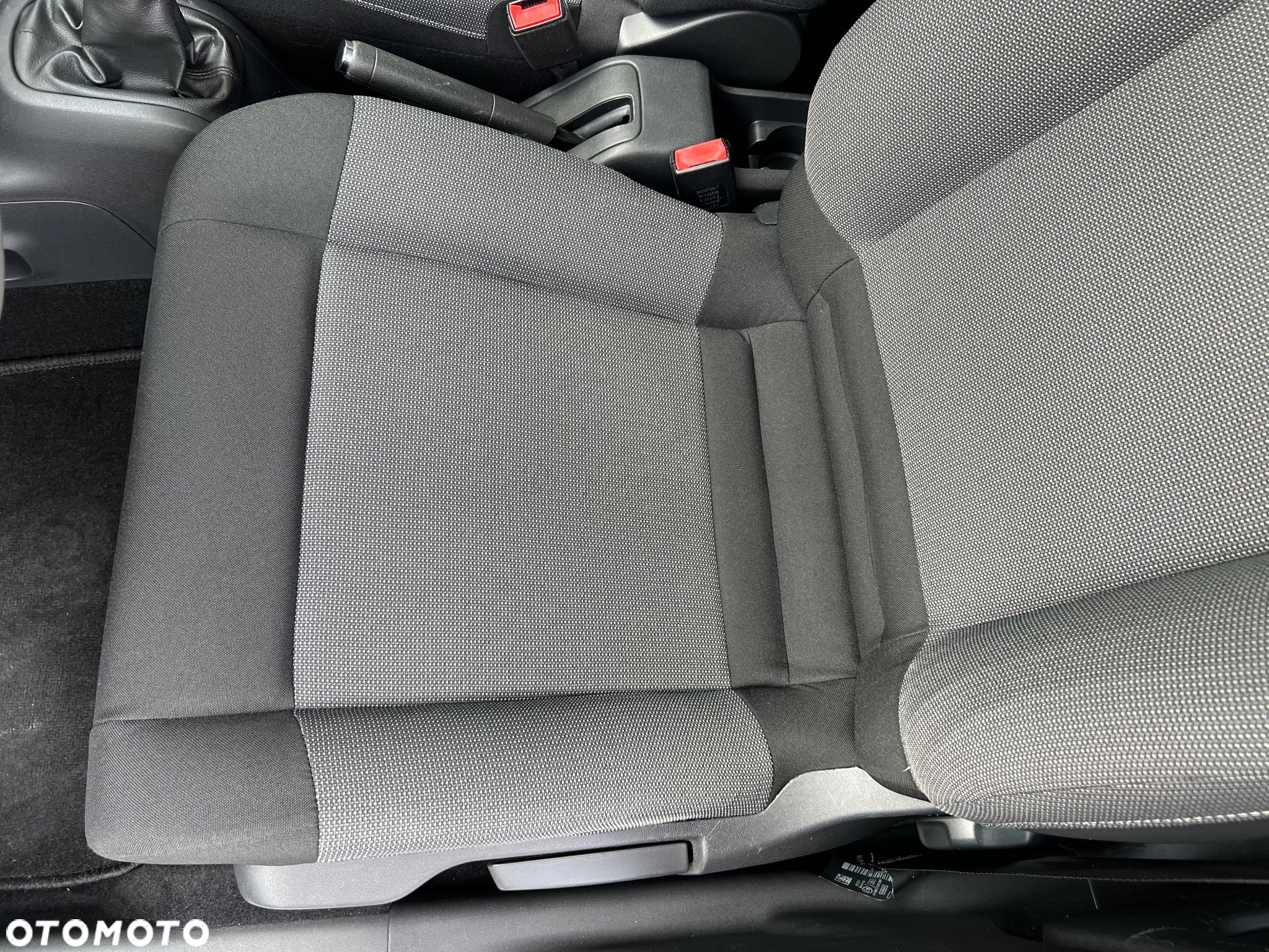 Citroën C4 Cactus BlueHDi 100 Stop&Start Business Class - 19