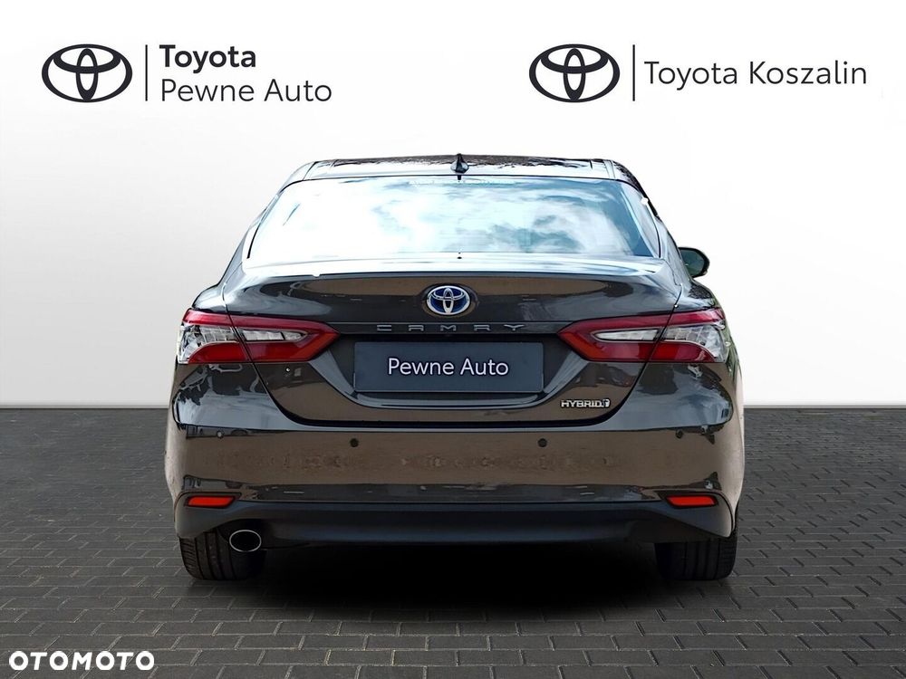 Toyota Camry 2.5 Hybrid Executive CVT - 4
